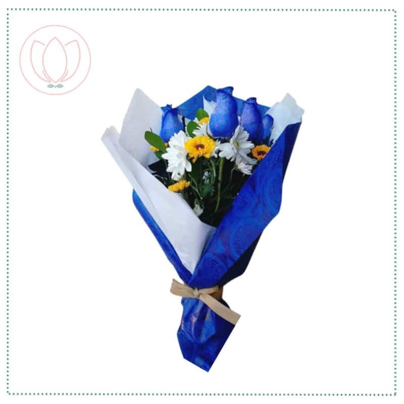 Ramo de rosas azules